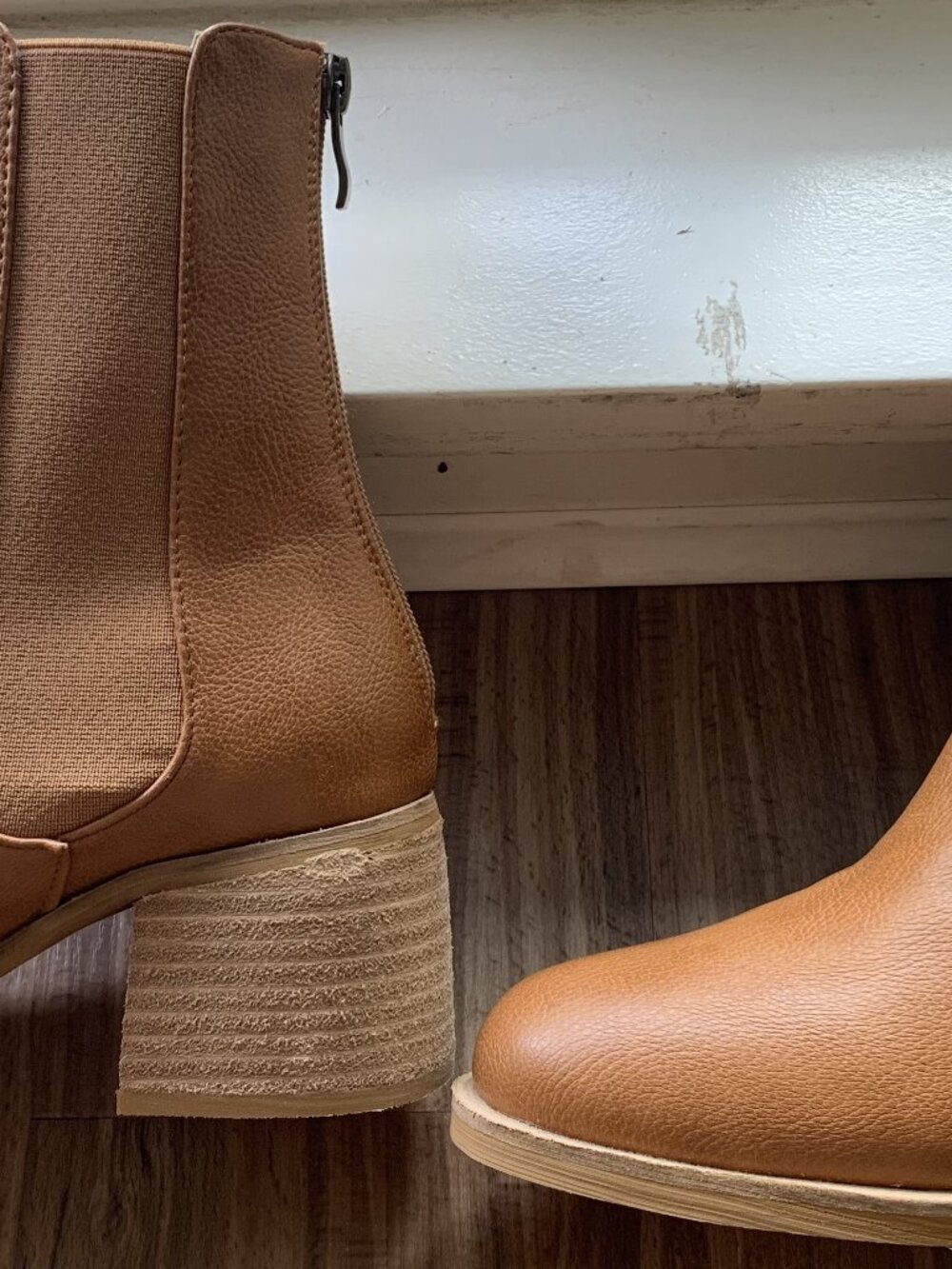 Women's Boots - Picture 3 of 3